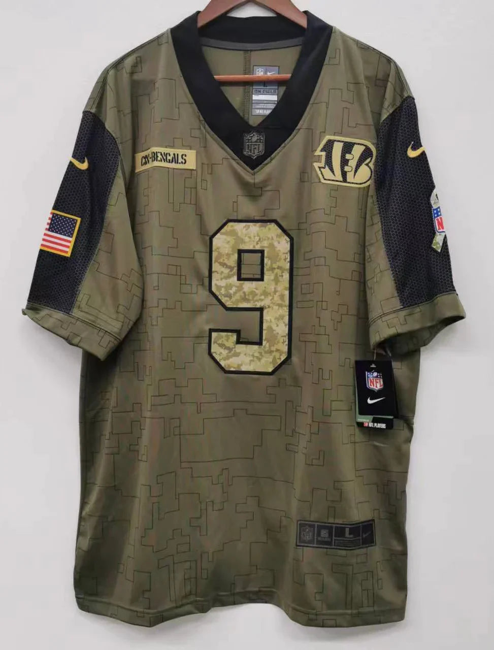 Joe Burrow Cincinnati Bengals military salute to service Jersey product image 3, provided for visual reference and product