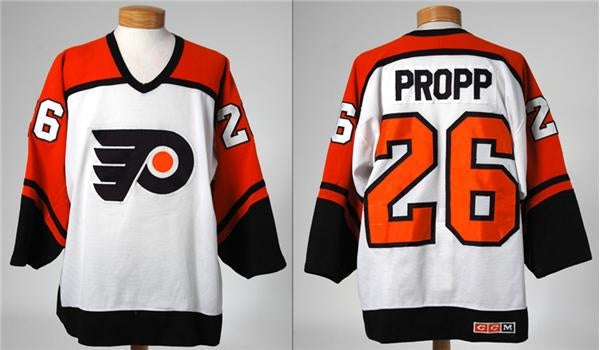 Brian Propp Philadelphia Flyers Official NHL Jersey CCM product image 1, provided for visual reference and product detail