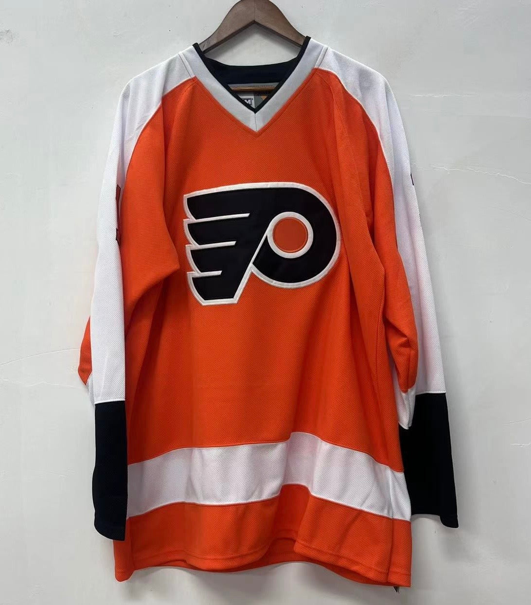 Bernie Parent Philadelphia Flyers Jersey CCM product image 2, provided for visual reference and product detail review