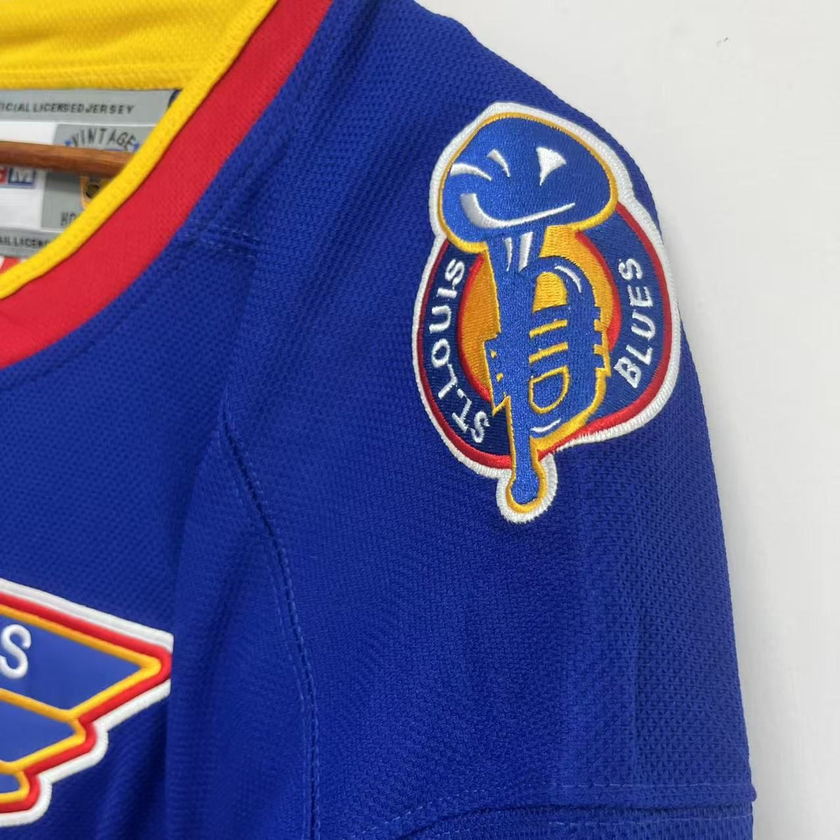 Wayne Gretzky St. Louis Blues Official NHL CCM Jersey blue product image 2, provided for visual reference and product detail