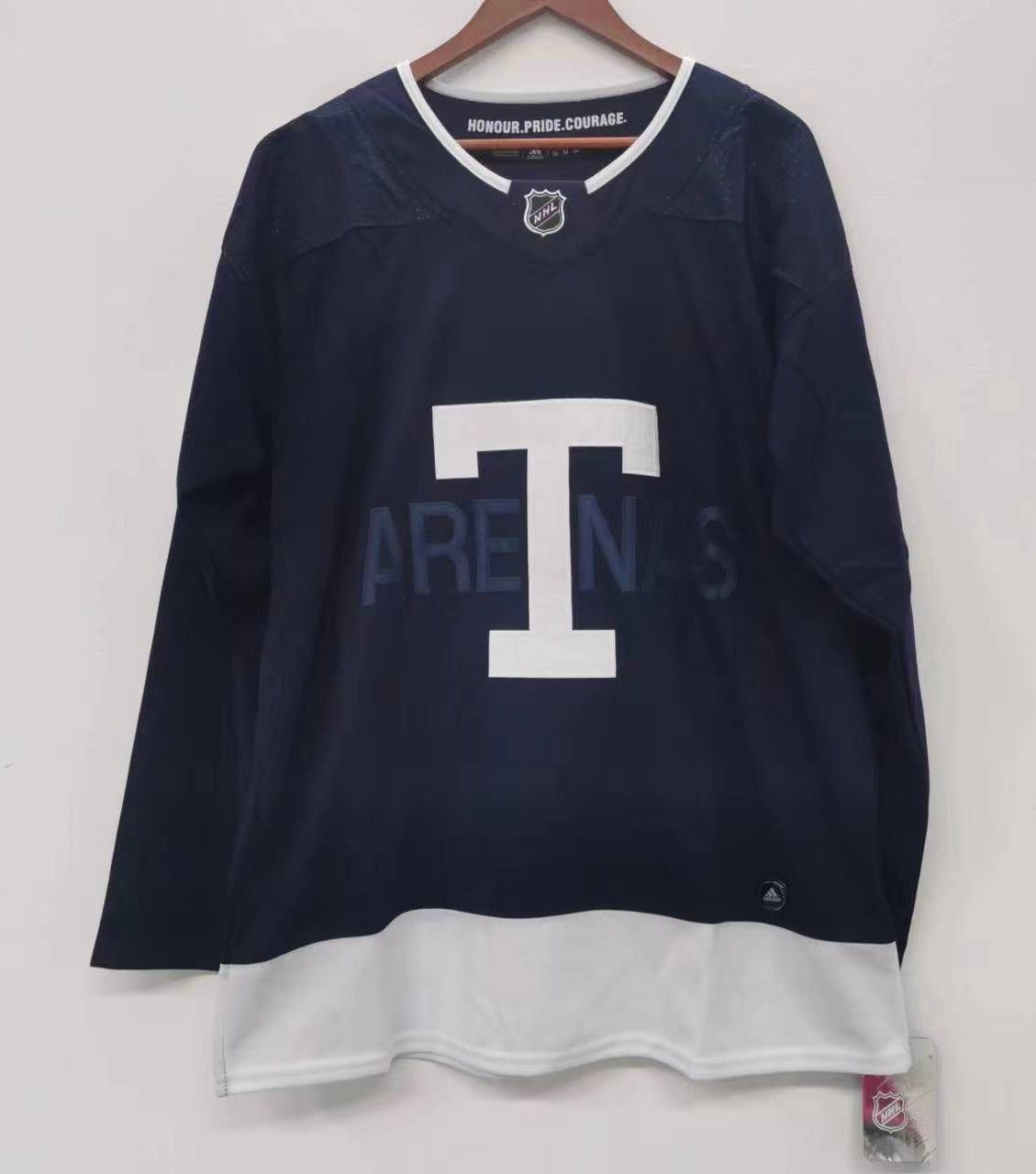 William Nylander Toronto Maple Leafs Official NHL Adidas Jersey product image 3, provided for visual reference and product