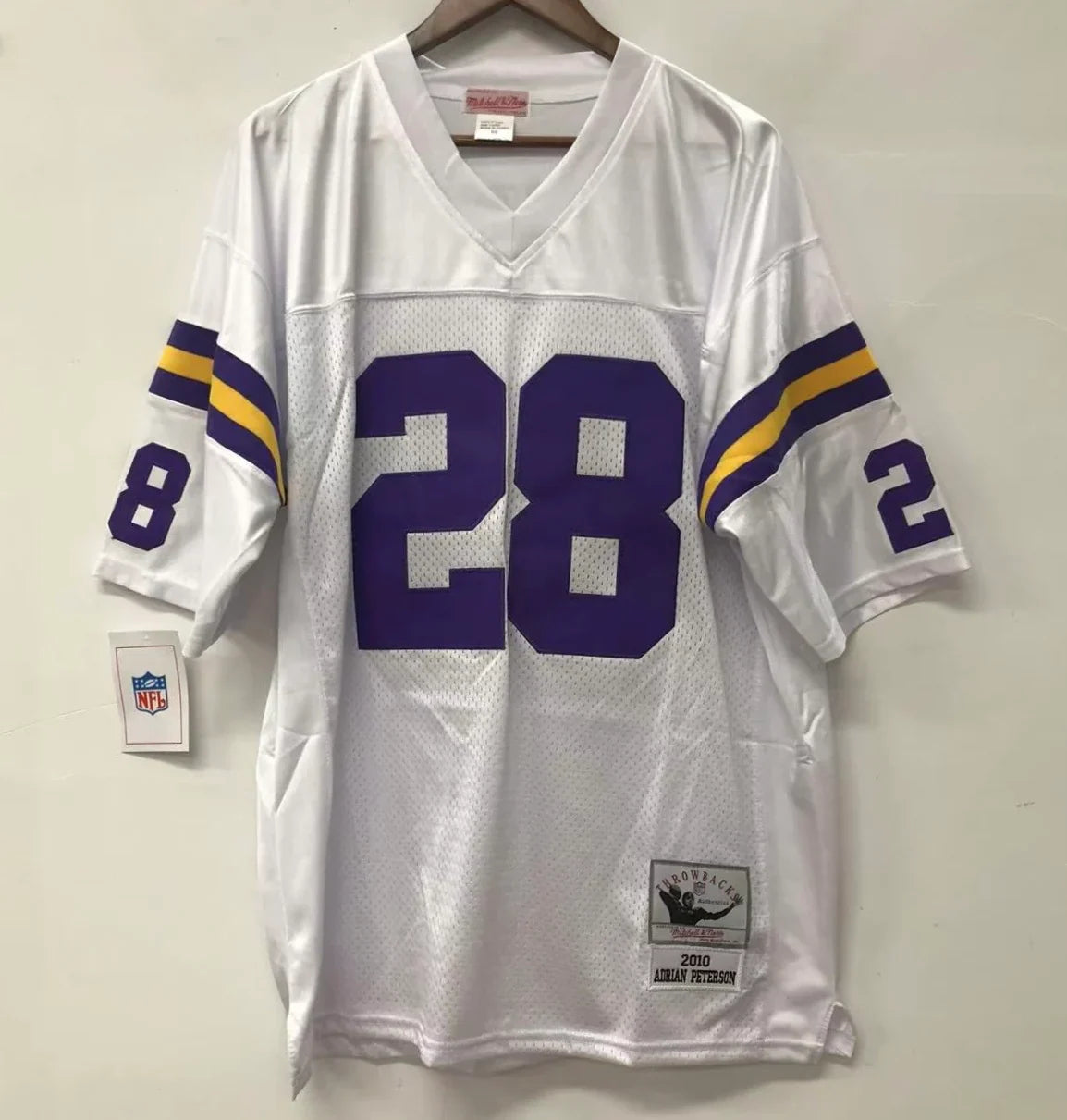 Adrian Peterson Minnesota Vikings Jersey Mitchell & Ness white product image 2, provided for visual reference and product