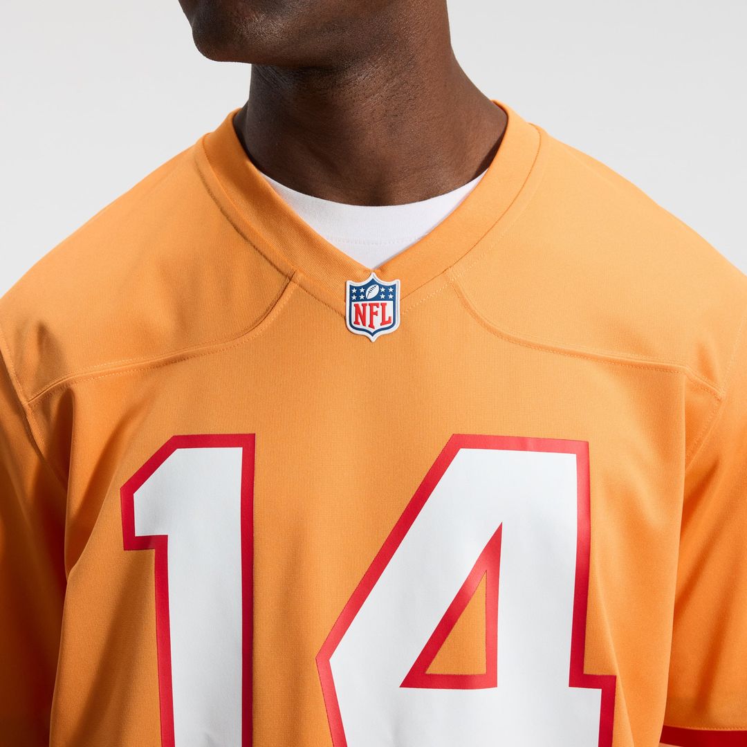 Men's Tampa Bay Buccaneers Chris Godwin Jr. Nike Red Game product image 25