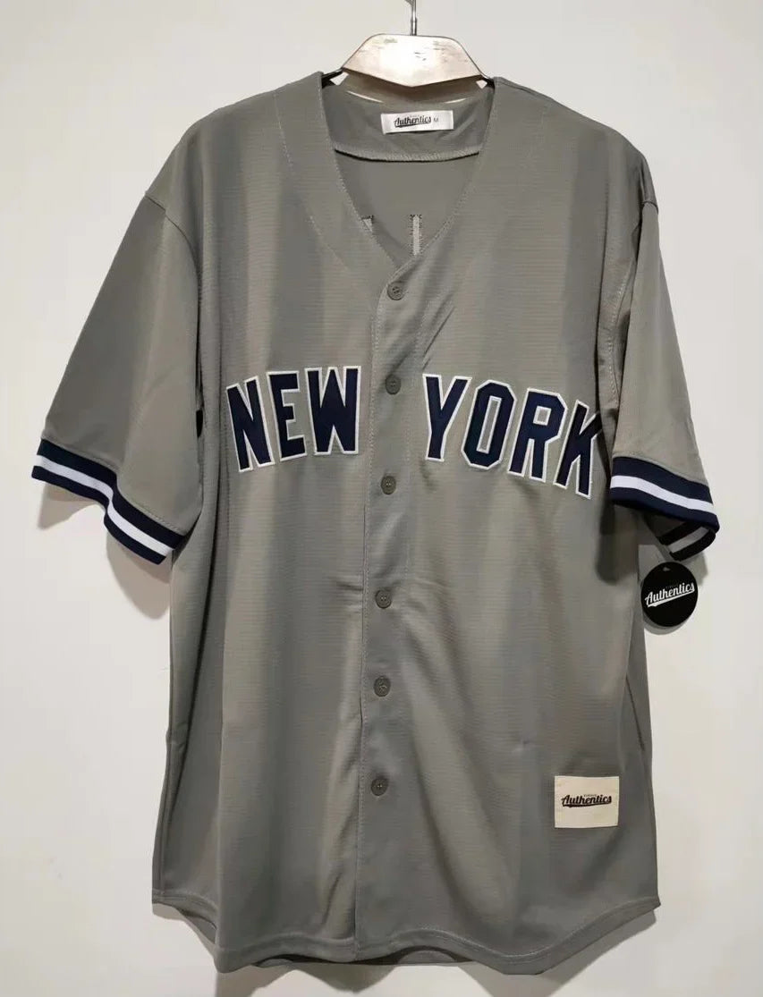 Anthony Volpe New York Yankees Jersey Classic Authentics product image 2, provided for visual reference and product detail