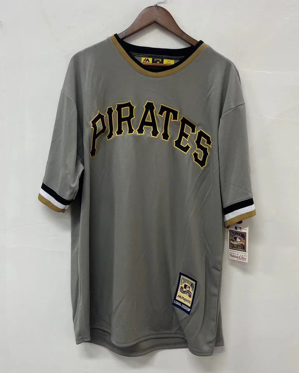 Barry Bonds Pittsburgh Pirates Jersey Mitchell & Ness product image 2, provided for visual reference and product detail