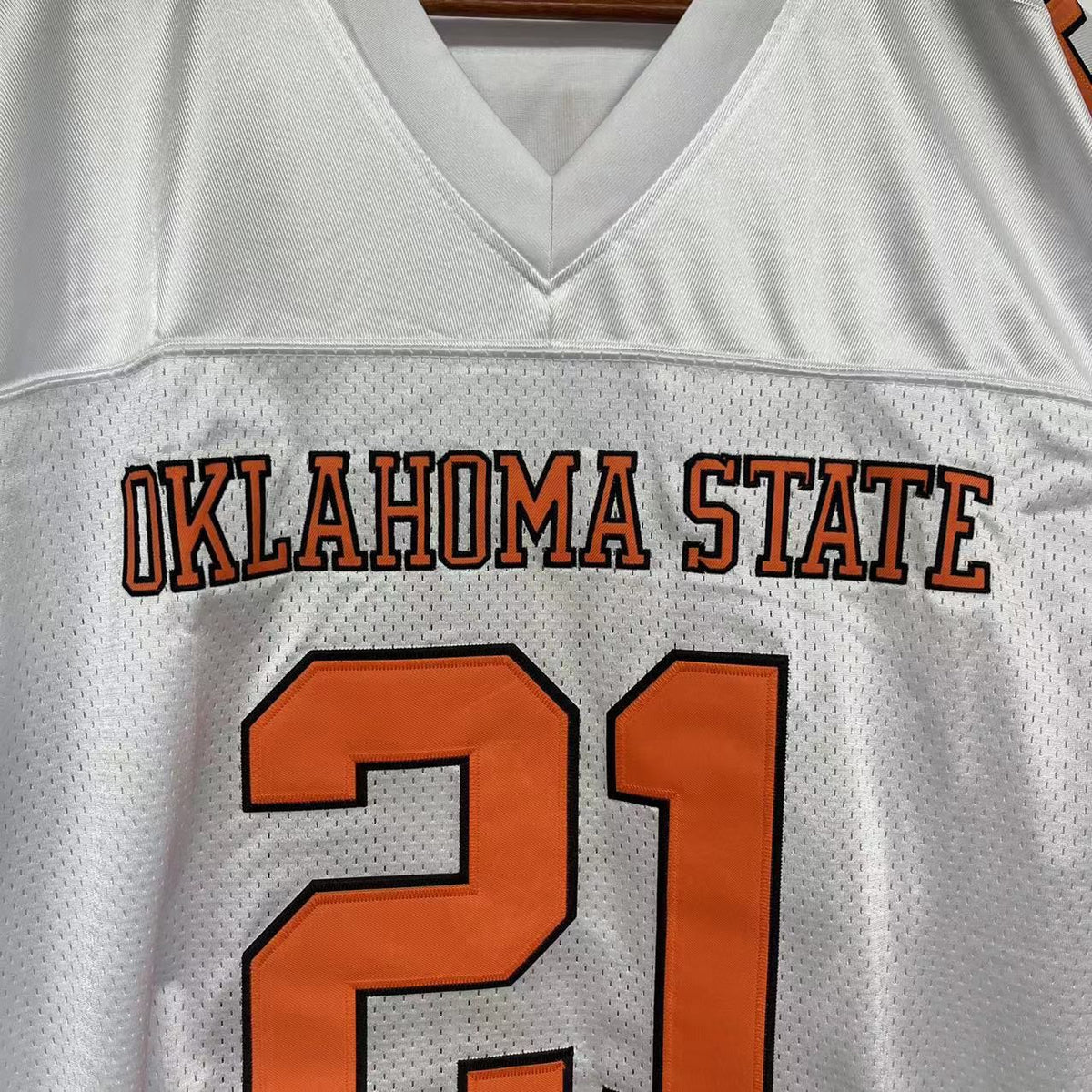 Barry Sanders Oklahoma State Jersey White product image 3, provided for visual reference and product detail review