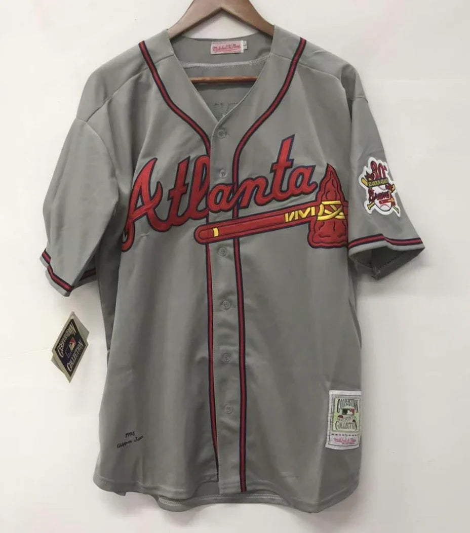 Chipper Jones Atlanta Braves Jersey Mitchell & Ness 1995 gray product image 3, provided for visual reference and product