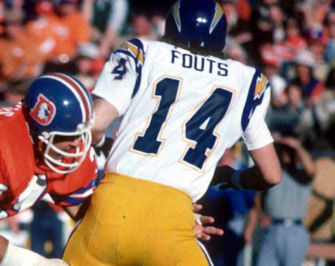 Dan Fouts San Diego Chargers Jersey Mitchell & Ness white product image 4, provided for visual reference and product detail
