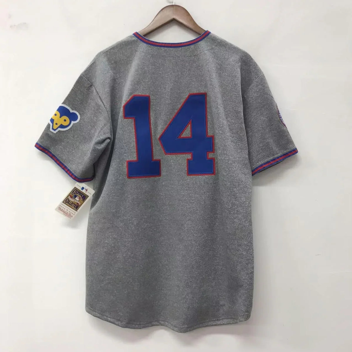 Ernie Banks Chicago Cubs Jersey 1968 Cooperstown Collection Mitchell & Ness product image 2, provided for visual reference