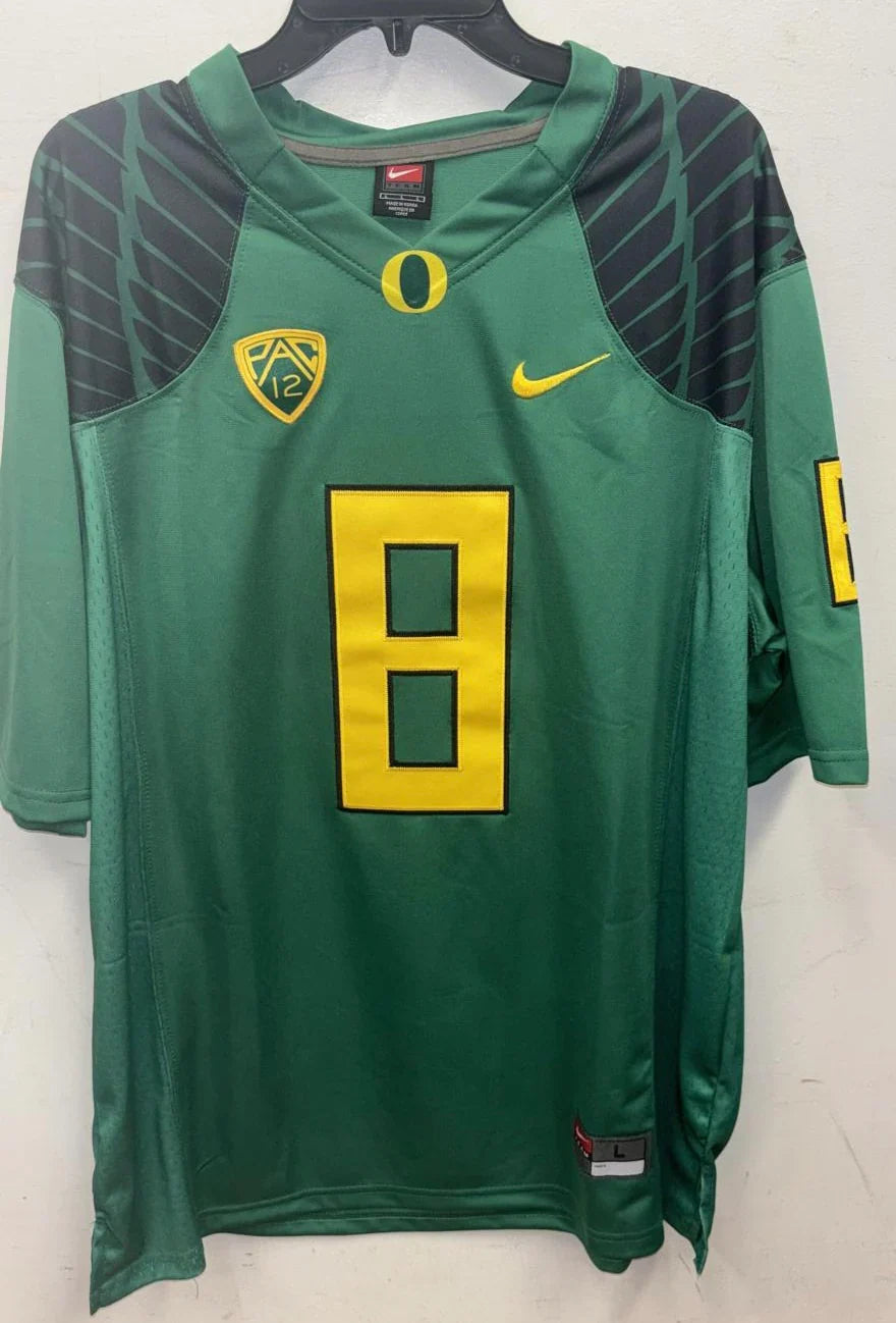 Marcus Mariota Oregon Ducks Jersey Green product image 4, provided for visual reference and product detail review