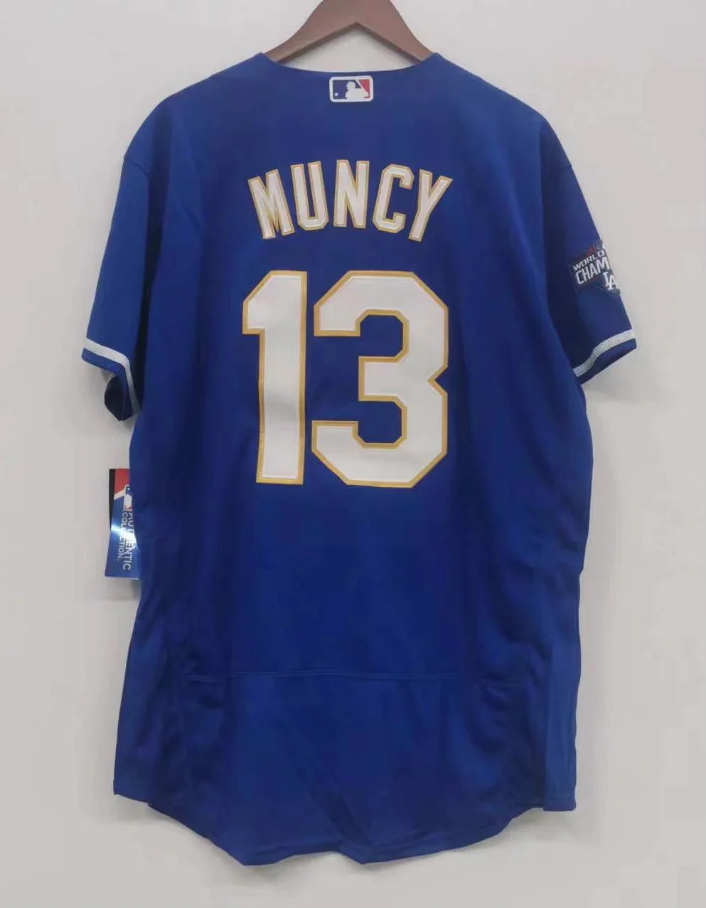 Max Muncy Los Angeles Dodgers Jersey product image 2, provided for visual reference and product detail review
