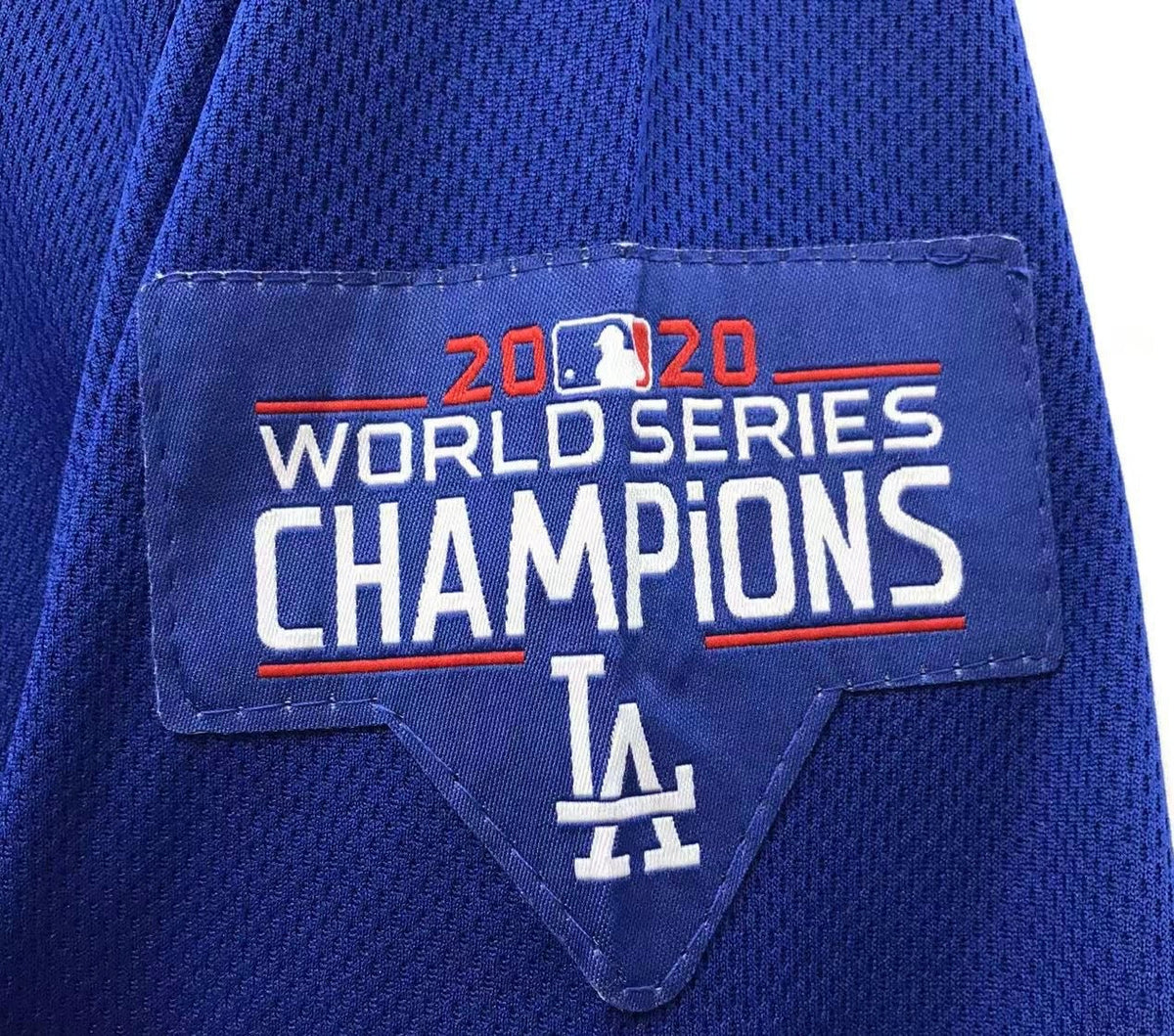 Max Muncy Los Angeles Dodgers Jersey product image 4, provided for visual reference and product detail review