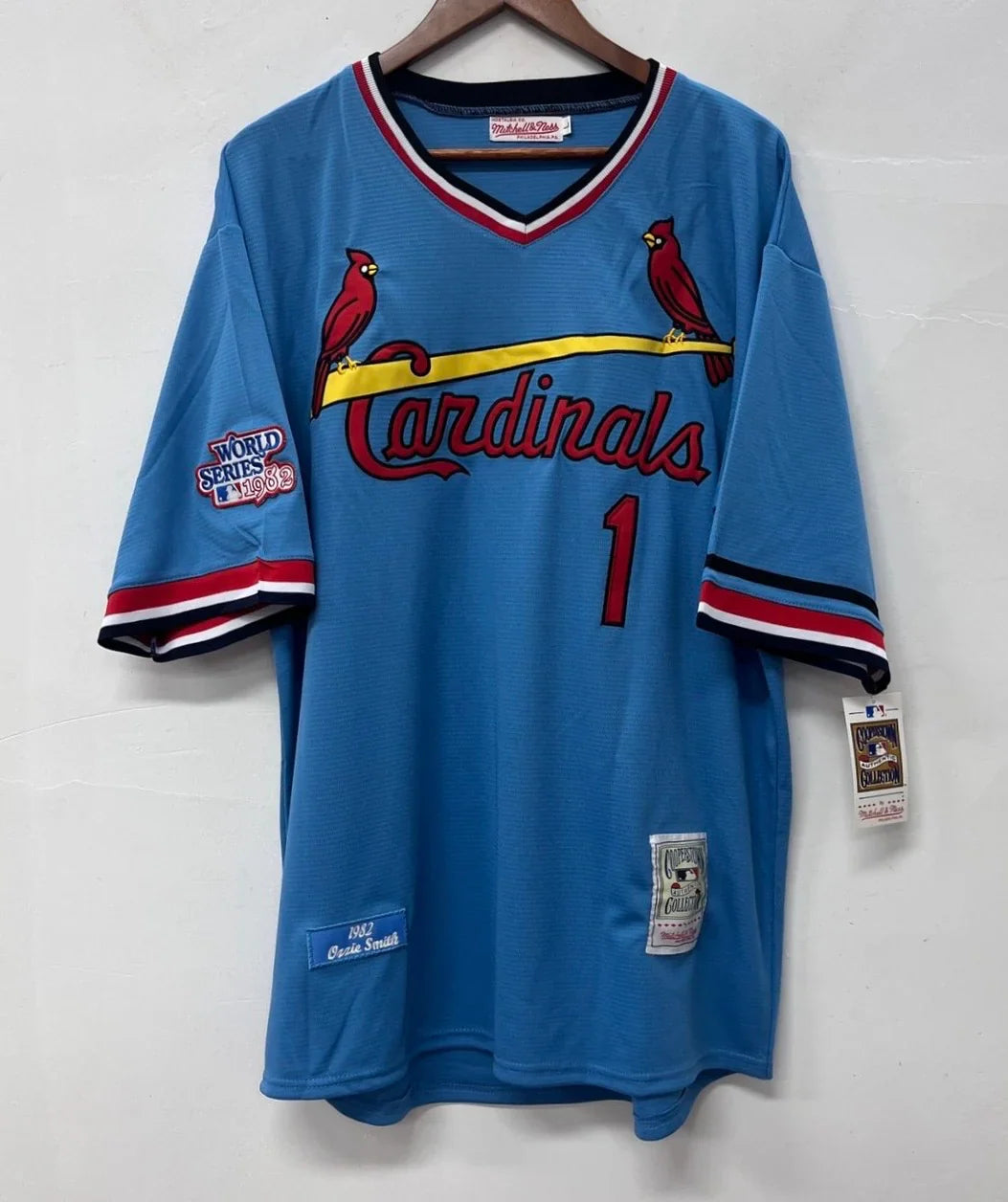 Ozzie Smith St. Louis Cardinals Jersey 1982 Mitchell & Ness product image 2, provided for visual reference and product