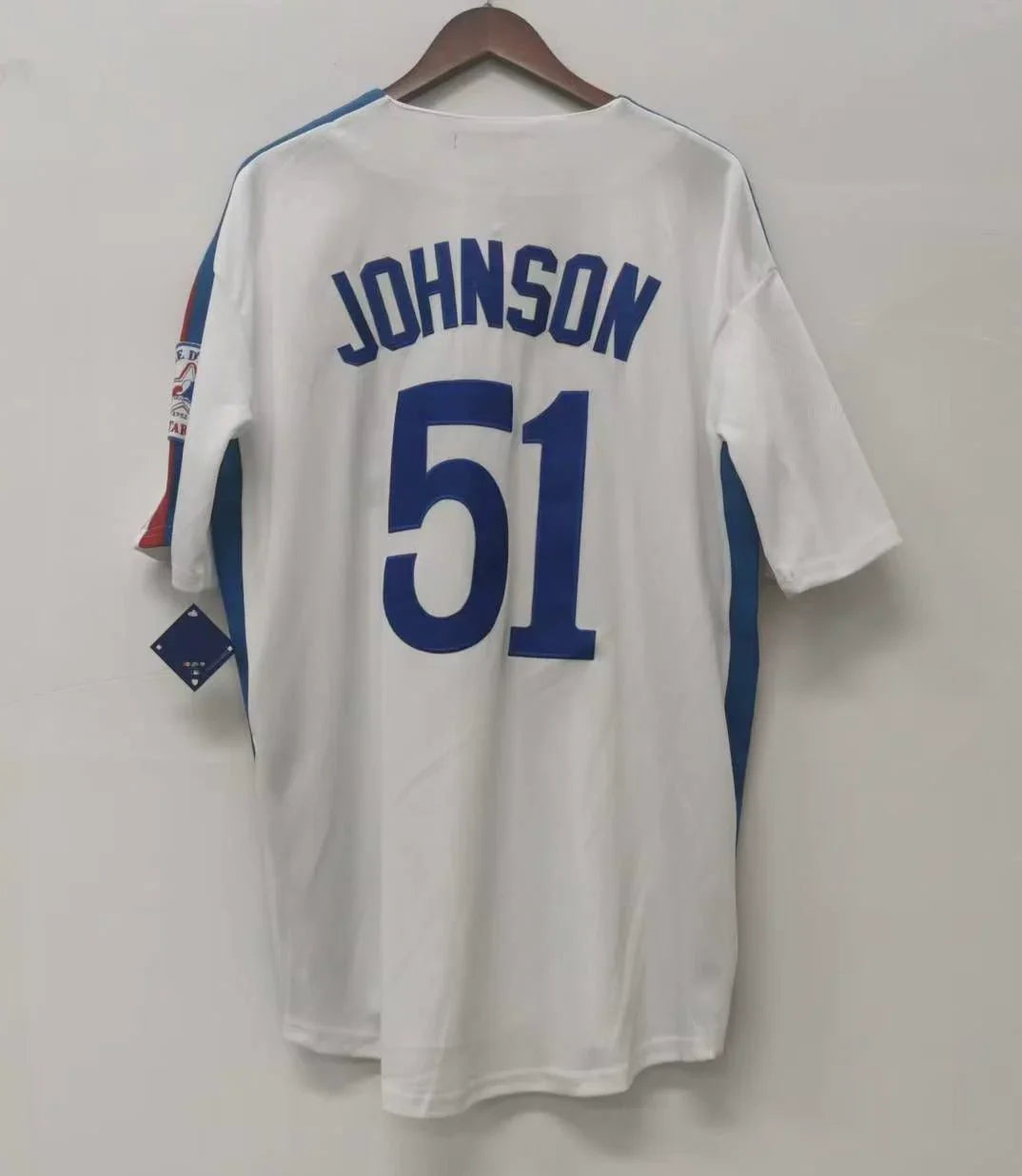 Randy Johnson Montreal Expos jersey Mitchell & Ness product image 1, provided for visual reference and product detail review