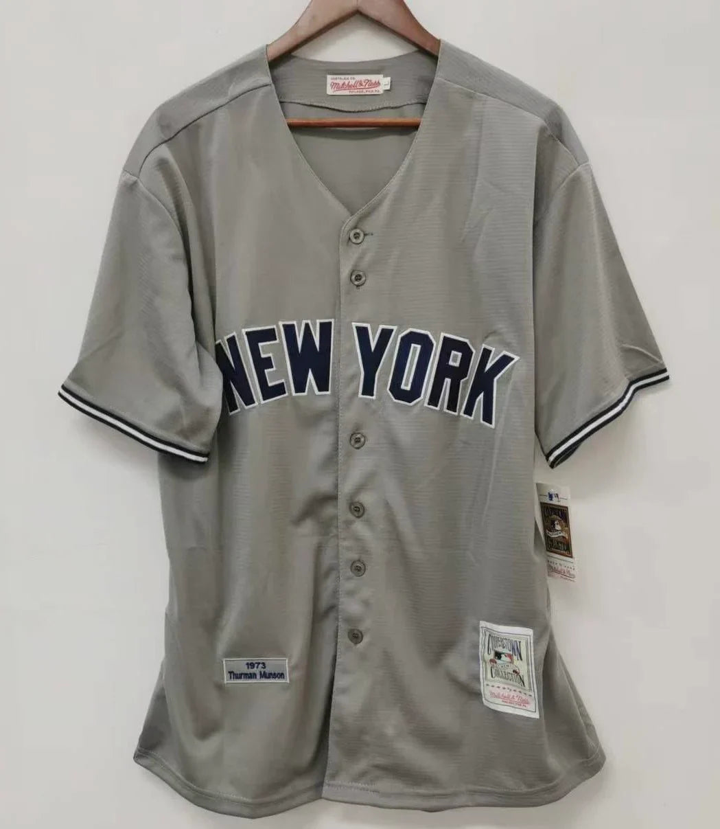 Thurman Munson New York Yankees Jersey gray Mitchell & Ness product image 2, provided for visual reference and product