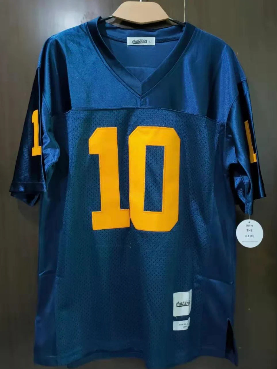 Tom Brady Michigan Jersey Classic Authentics product image 2, provided for visual reference and product detail review