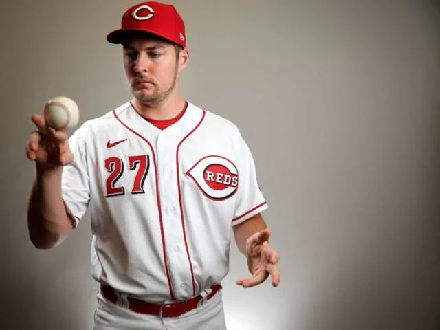 Trevor Bauer Cincinnati Reds Official MLB Nike jersey product image 2, provided for visual reference and product detail