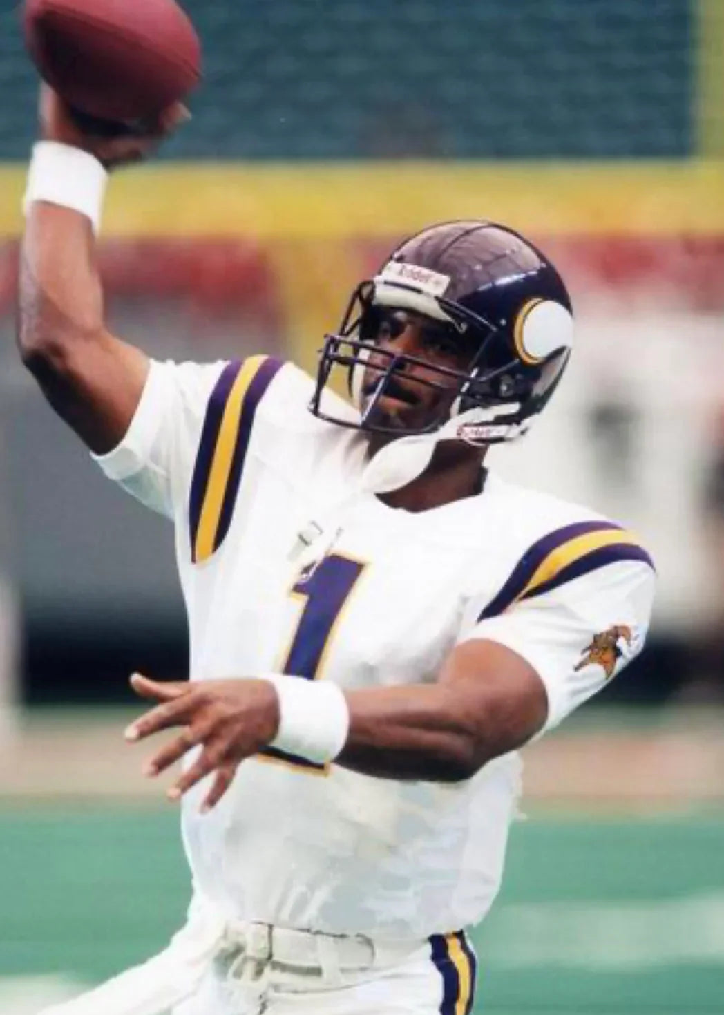 Warren Moon 1996 Minnesota Vikings NFL Mitchell & Ness Jersey product image 3, provided for visual reference and product